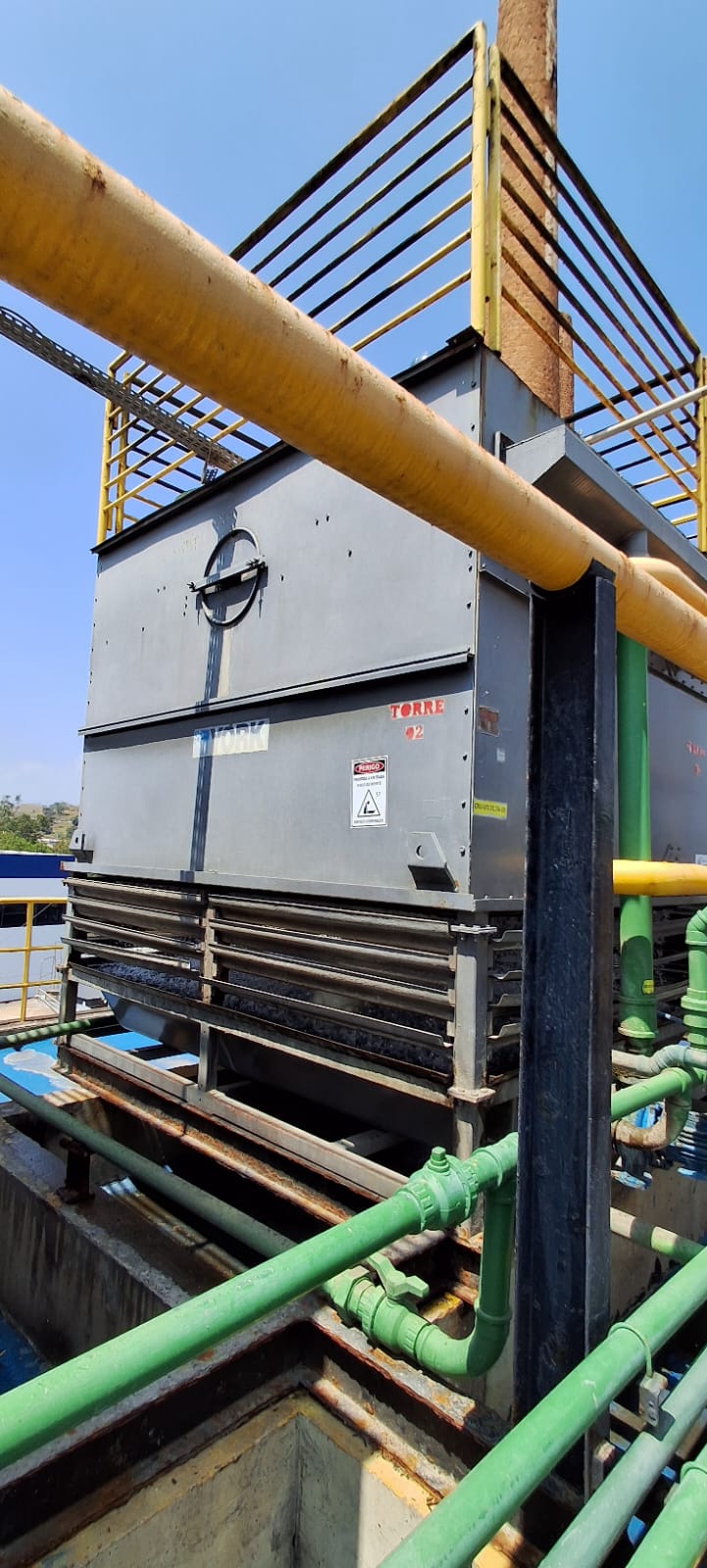 Condensador evaporativo YORK